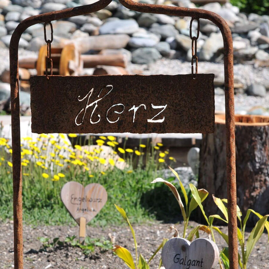 Der Hildegard von Bingen Garten zum betrachten.