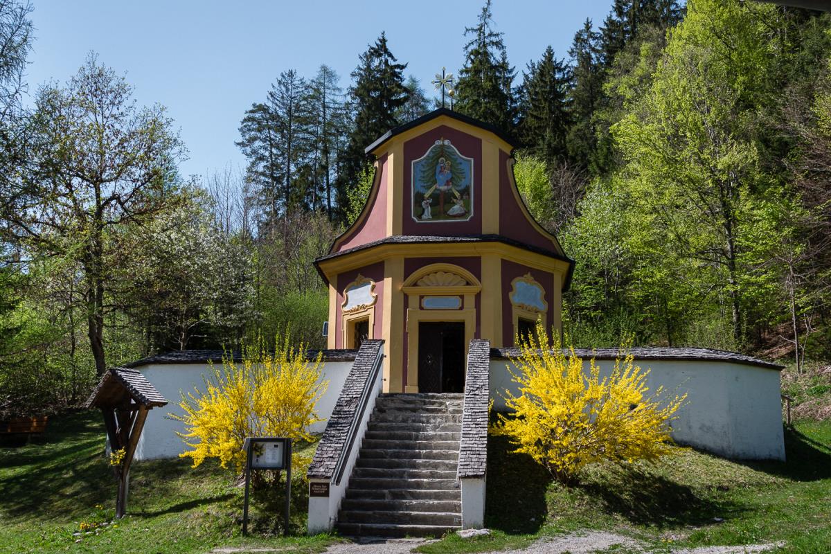 Waldhüttl am Karwendelgebirge